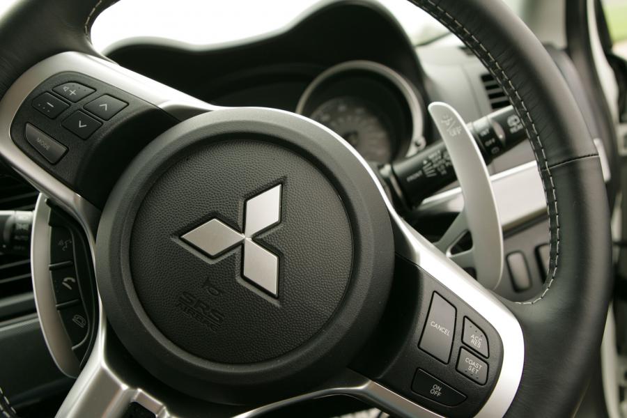  Mitsubishi Lancer Sportback Ralliart 2009 года  (фото 28 из 93)